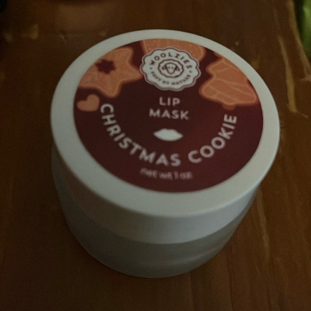 WOOLZIES 1oz Lip Mask in Christmas cookie